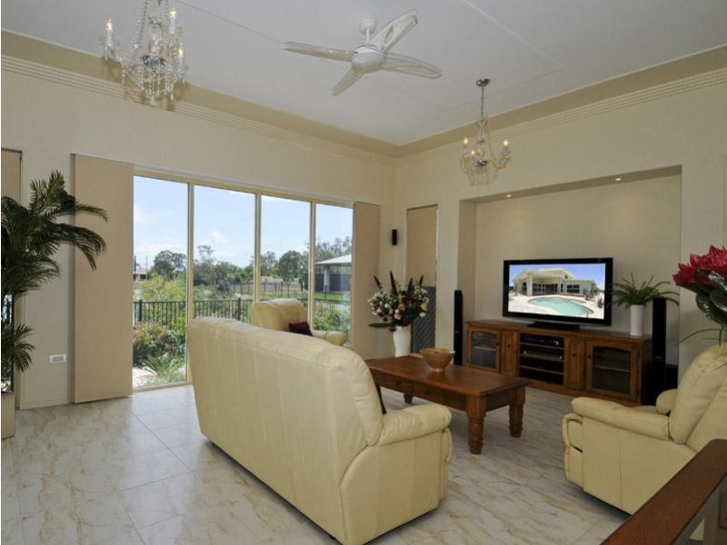13 Conservation Drive, Urraween QLD 4655