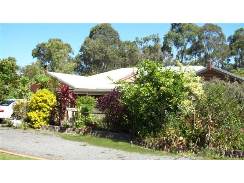 105 Garden Drive, Urangan QLD 4655