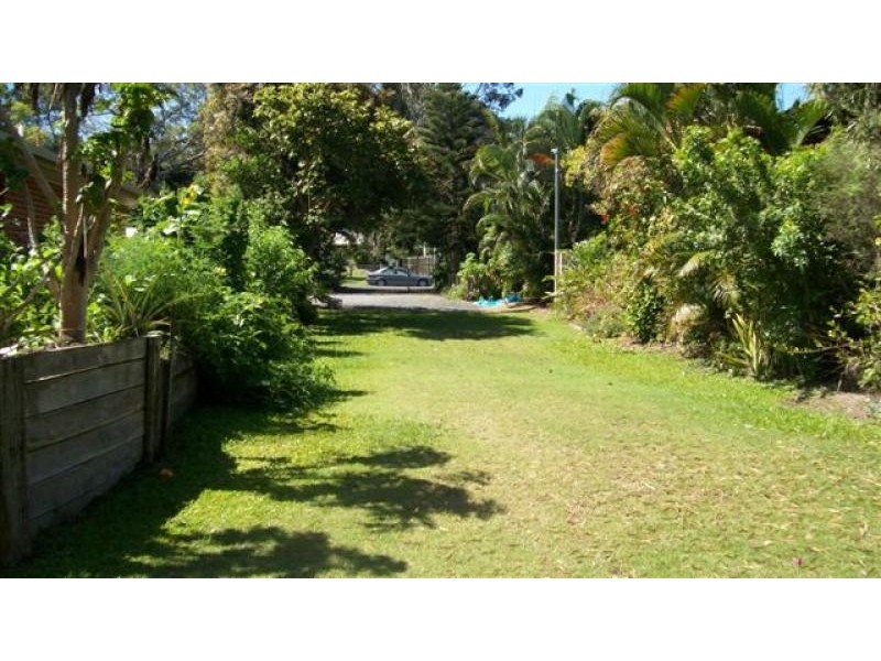 105 Garden Drive, Urangan QLD 4655