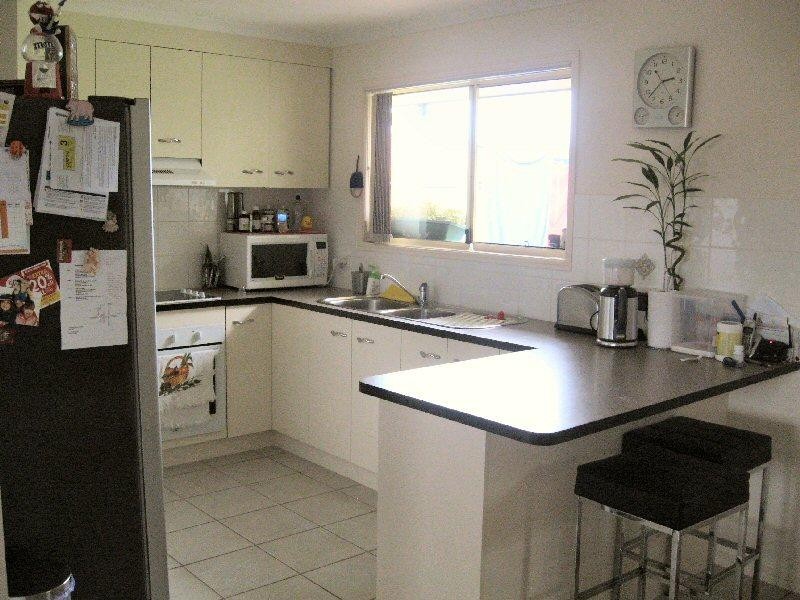 4 Blackall Court, Torquay QLD 4655