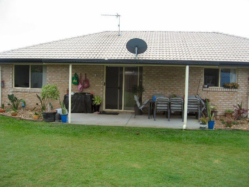 4 Blackall Court, Torquay QLD 4655