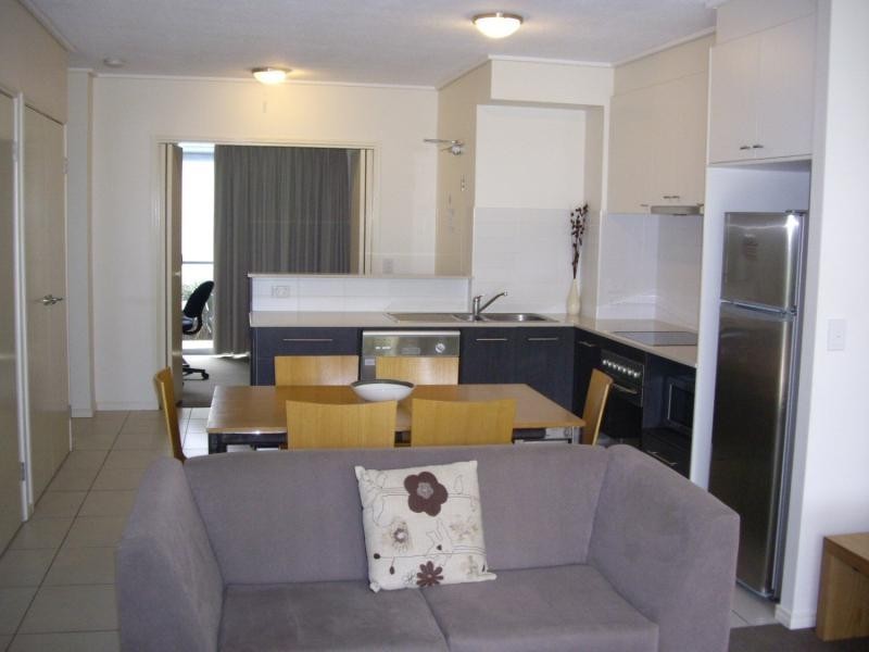 Unit 12/68 Pulgul Street, Urangan QLD 4655