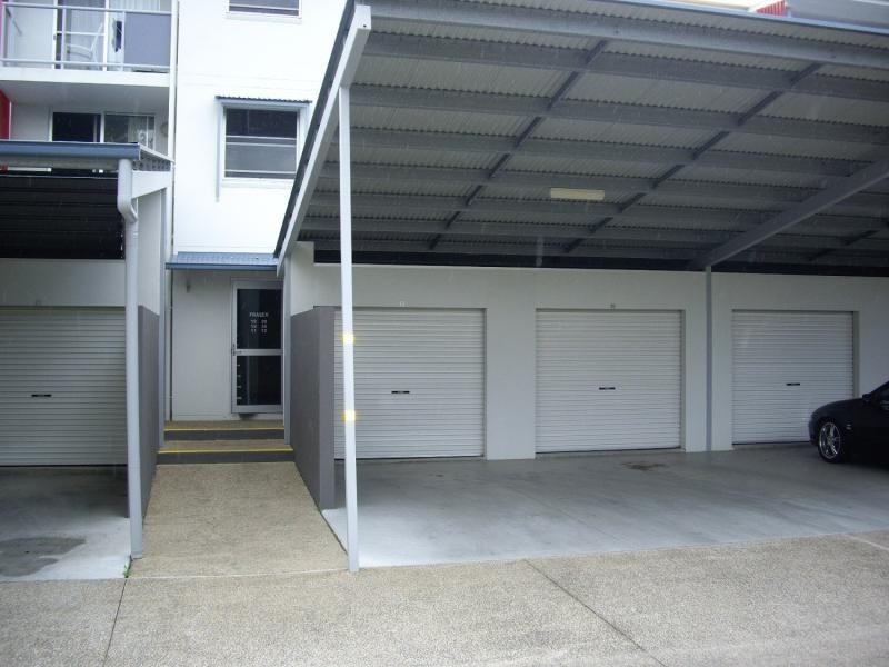 Unit 12/68 Pulgul Street, Urangan QLD 4655