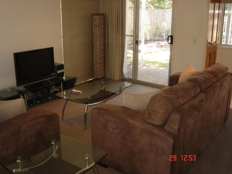 Unit 5/68 Pulgul Street, Urangan QLD 4655