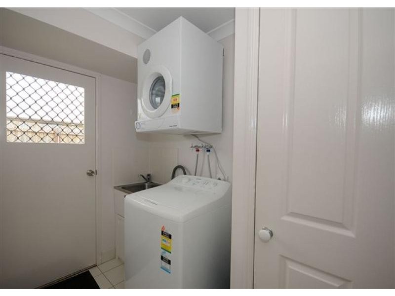 18 Beagle Avenue, Nikenbah QLD 4655