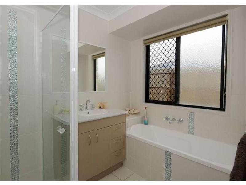 18 Beagle Avenue, Nikenbah QLD 4655