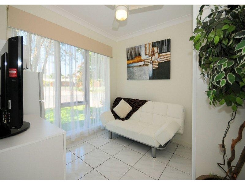 Unit 8/201 Torquay Terrace, Torquay QLD 4655