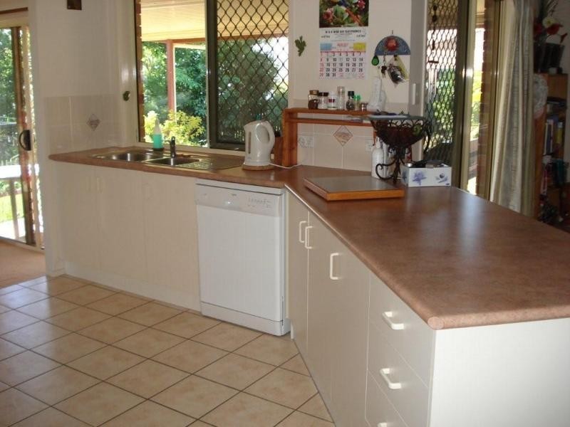 14 Faraday Court, Urraween QLD 4655