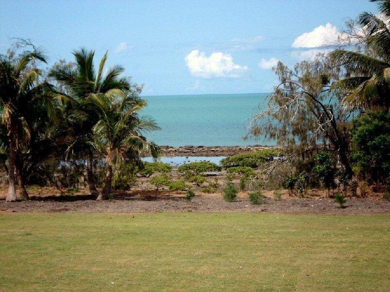 183 Esplanade, Point Vernon QLD 4655