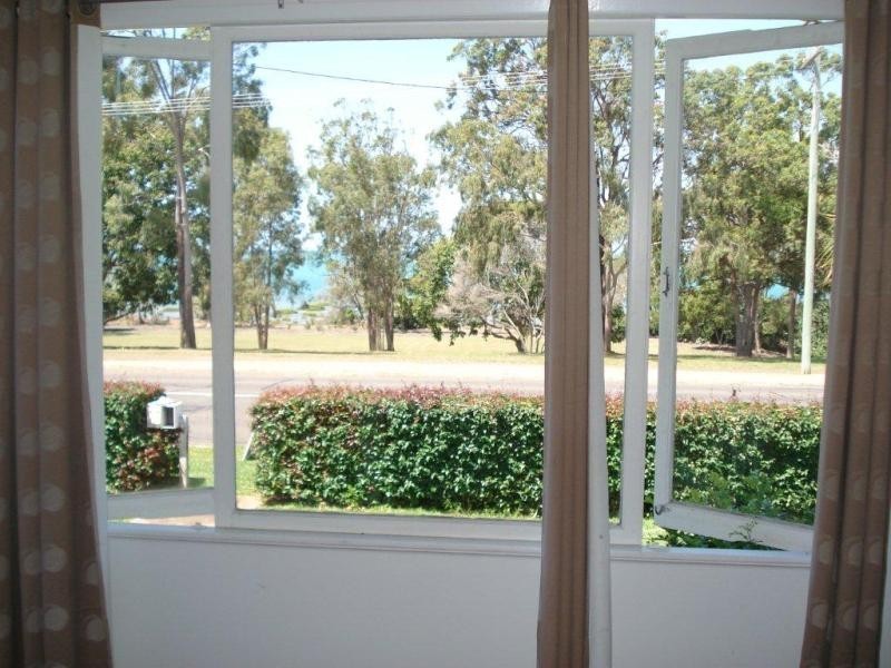 183 Esplanade, Point Vernon QLD 4655