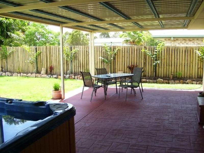 94 Snapper Street, Kawungan QLD 4655