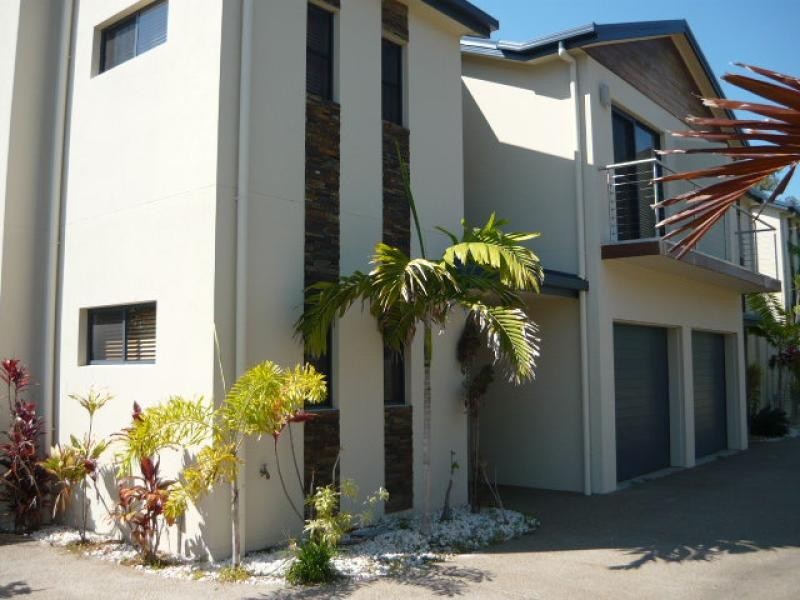 Unit 1/243 Torquay Terrace, Torquay QLD 4655