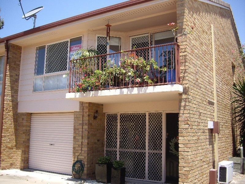 Unit 3/119 Freshwater Street, Torquay QLD 4655