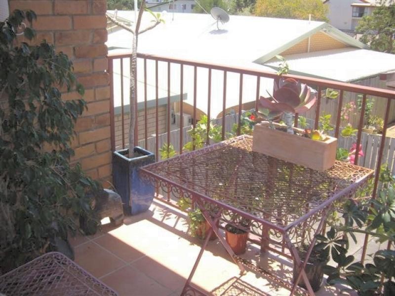 Unit 3/119 Freshwater Street, Torquay QLD 4655