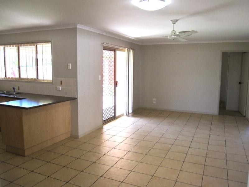 7 Harrison Circuit, Urangan QLD 4655