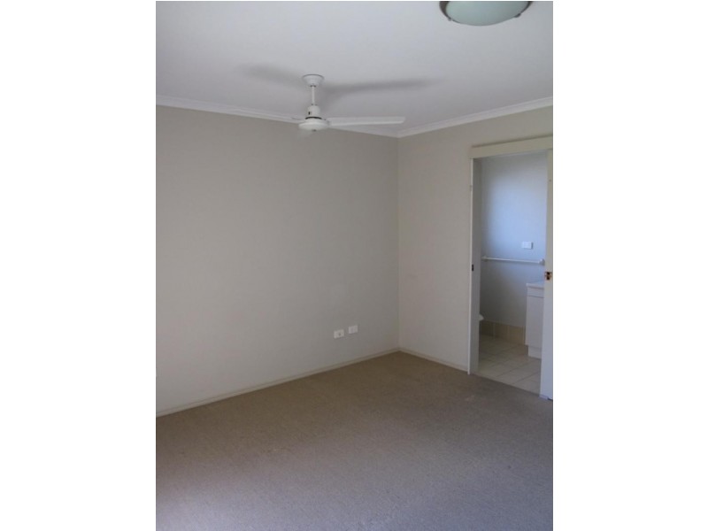 7 Harrison Circuit, Urangan QLD 4655