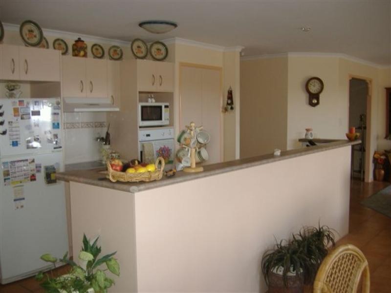 6 Faraday Court, Urraween QLD 4655