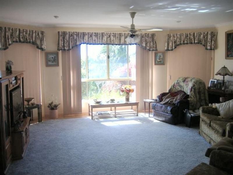 6 Faraday Court, Urraween QLD 4655