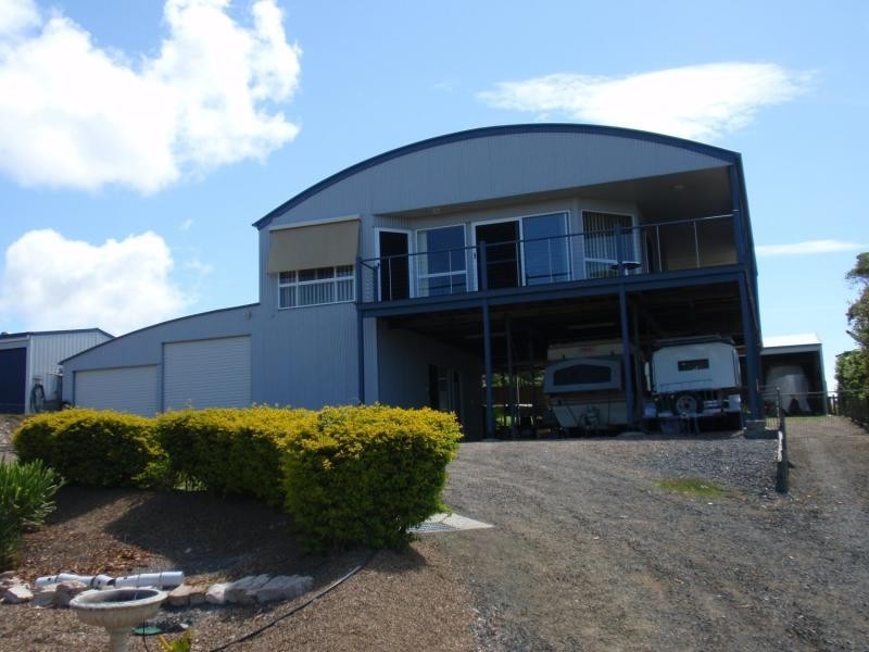 7 Blue Water Drive, Booral QLD 4655