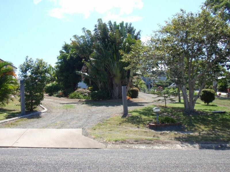 7 Blue Water Drive, Booral QLD 4655
