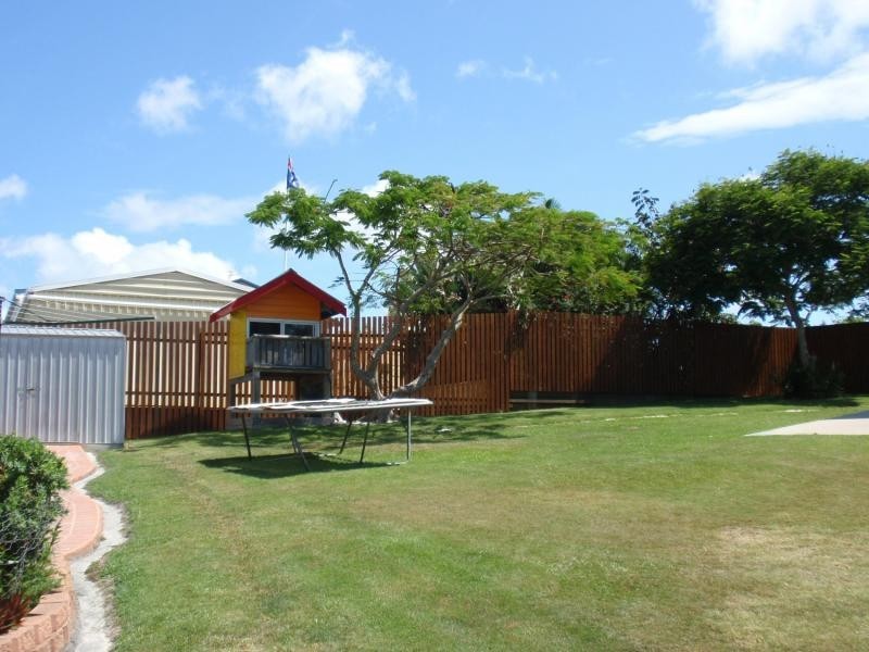 7 Blue Water Drive, Booral QLD 4655