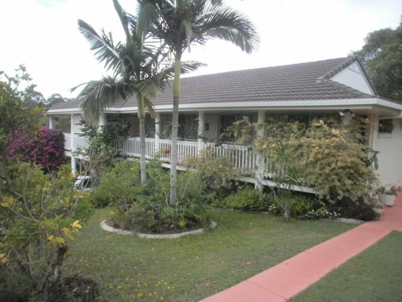 42 Karraschs Road, Dundowran QLD 4655