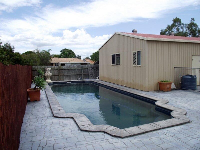 28 Aimee Drive, Urangan QLD 4655