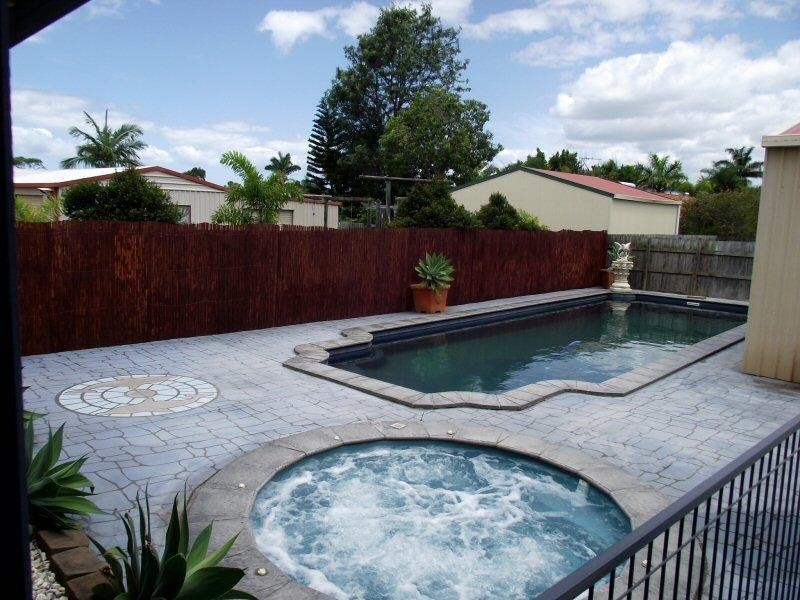 28 Aimee Drive, Urangan QLD 4655