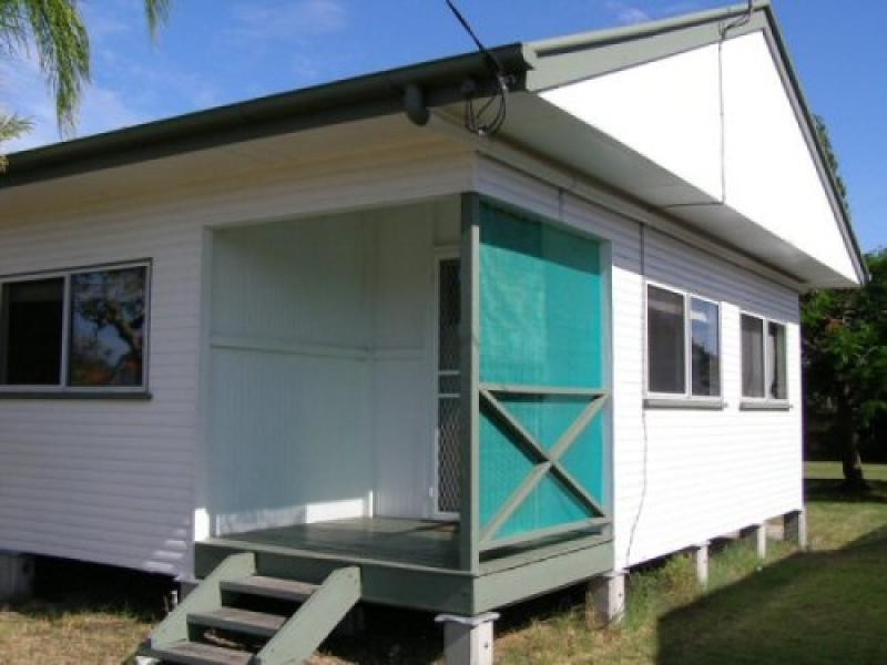 37 Ocean Street, Torquay QLD 4655
