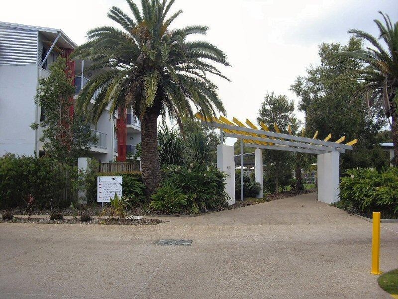 Unit 14/68 Pulgul Street, Urangan QLD 4655