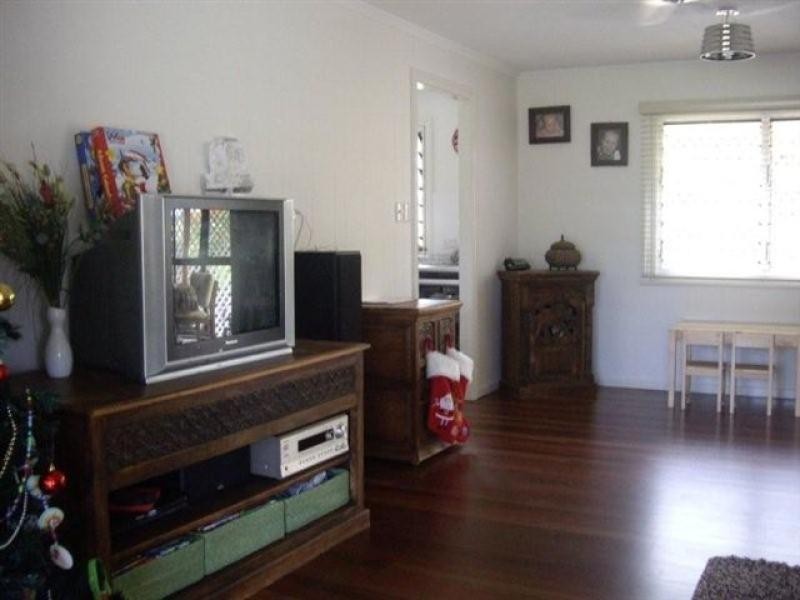 19 Truro Street, Torquay QLD 4655