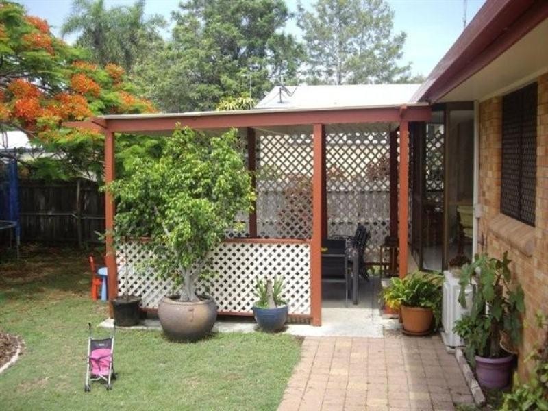 19 Truro Street, Torquay QLD 4655