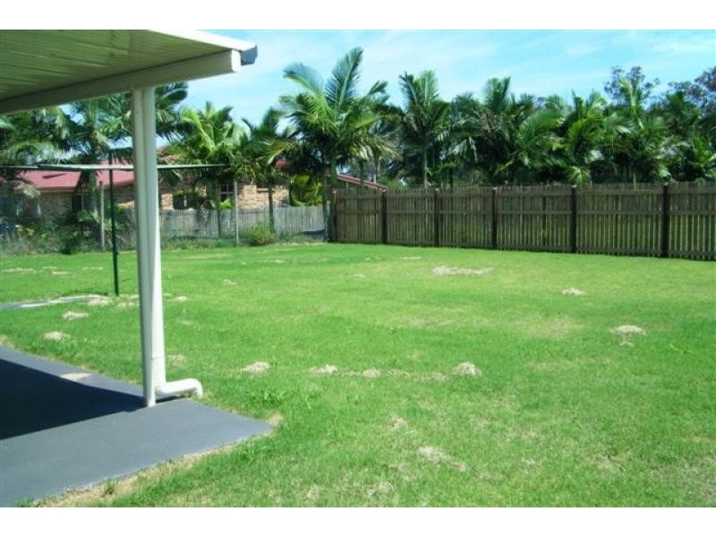 13 Sunny Way, Toogoom QLD 4655