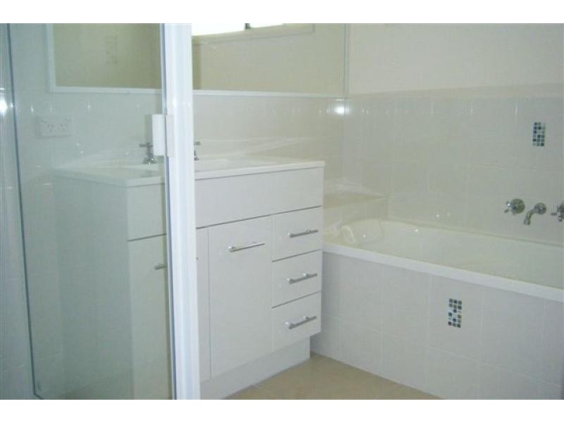 13 Sunny Way, Toogoom QLD 4655