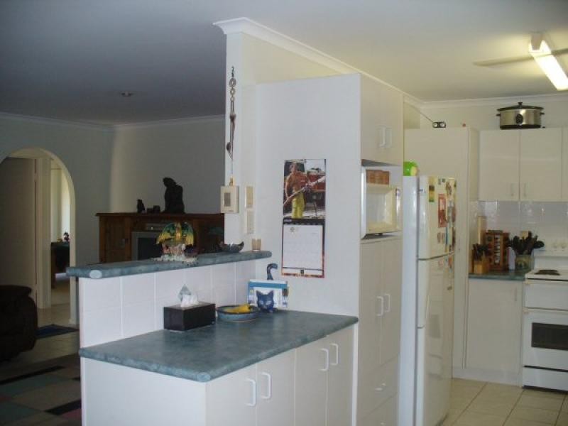 32 Banksia Park Drive, Scarness QLD 4655