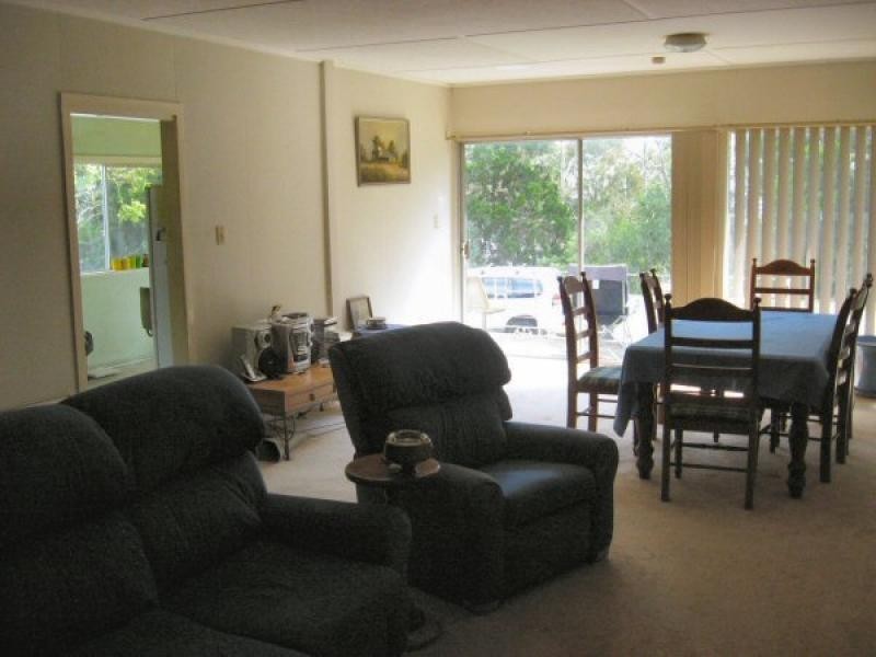 220 Esplanade, Pialba QLD 4655