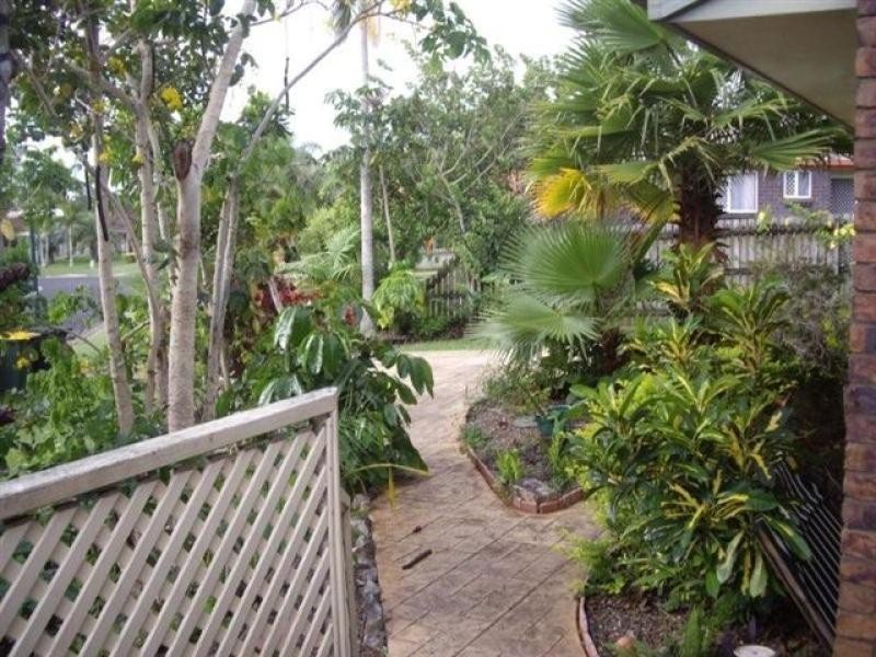 9 Maureen Court, Point Vernon QLD 4655