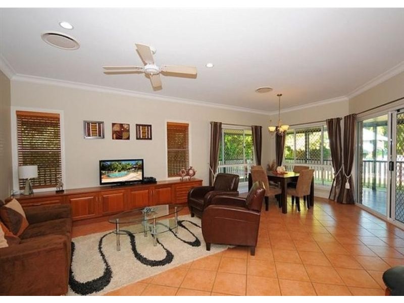 206 Denmans Camp Road, Wondunna QLD 4655