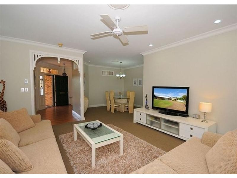 206 Denmans Camp Road, Wondunna QLD 4655