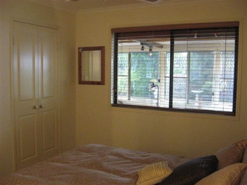 4 Jonwest Close, Torquay QLD 4655