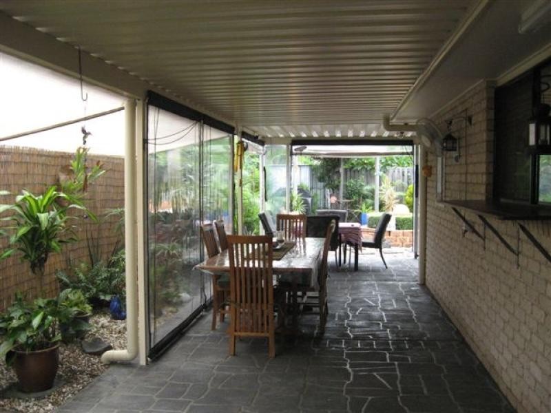 4 Jonwest Close, Torquay QLD 4655