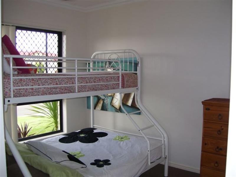 6 Grey Gum Court, Urraween QLD 4655