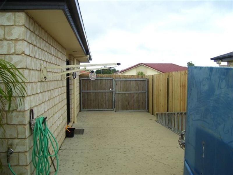 6 Grey Gum Court, Urraween QLD 4655