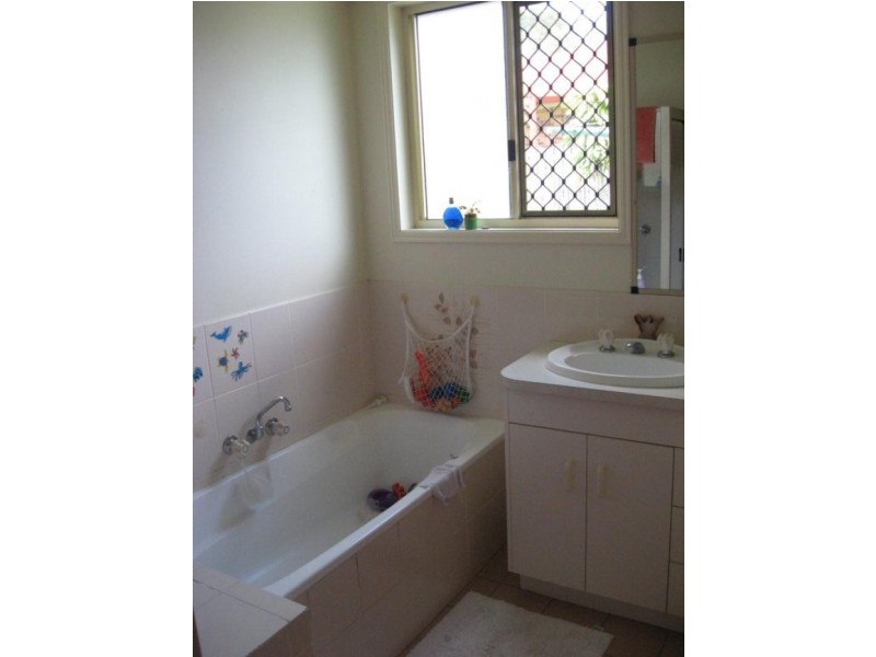 11 Princess Park Court, Torquay QLD 4655