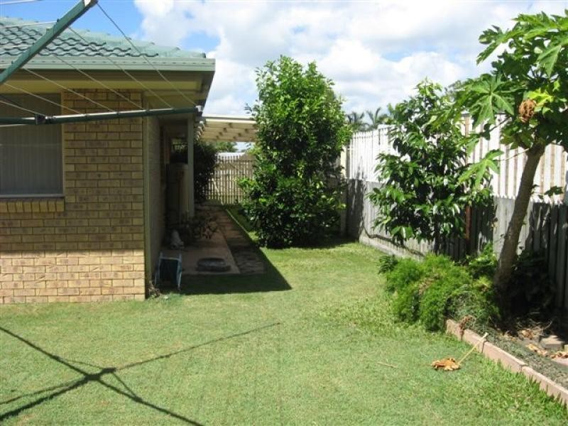 33 Aimee Drive, Urangan QLD 4655