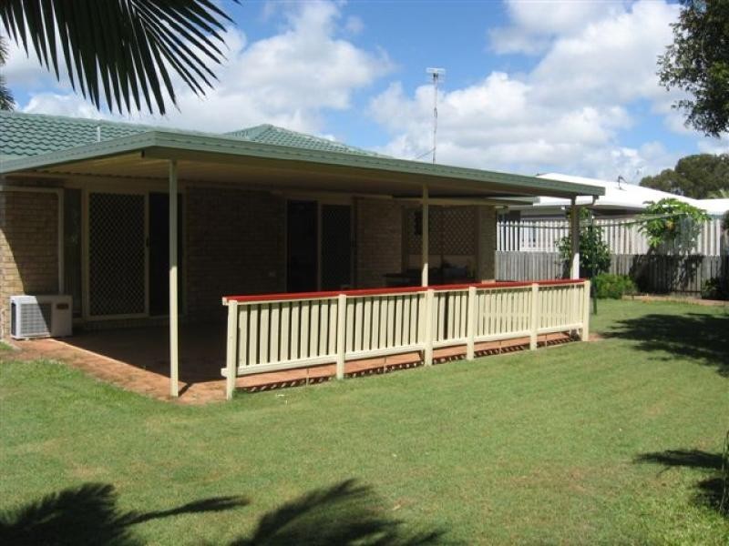 33 Aimee Drive, Urangan QLD 4655