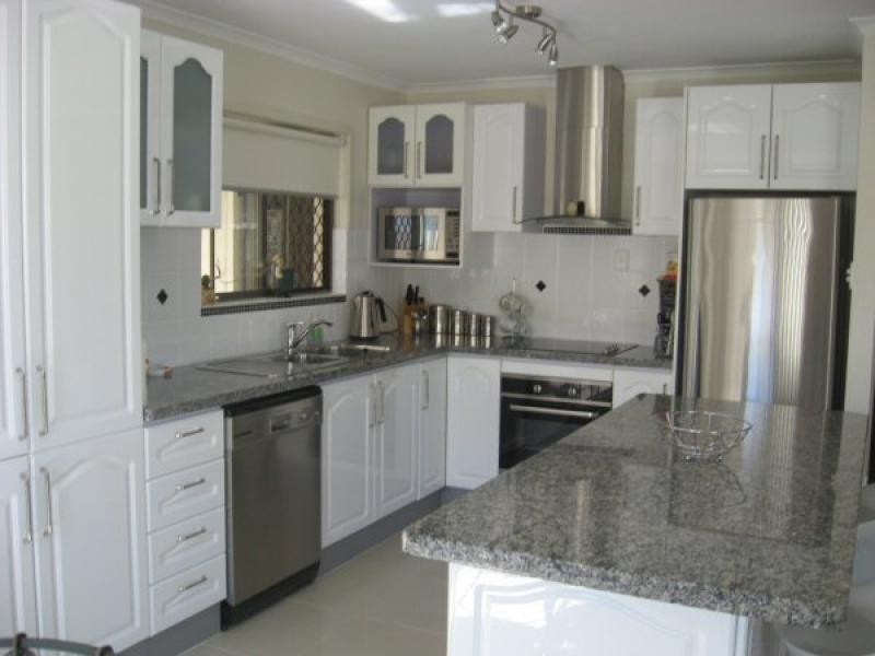 36 South Street, Urangan QLD 4655