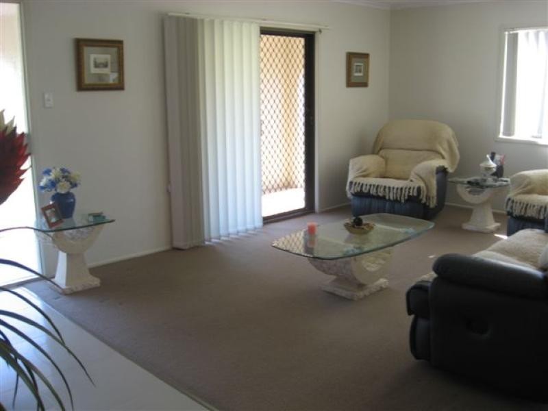 36 South Street, Urangan QLD 4655