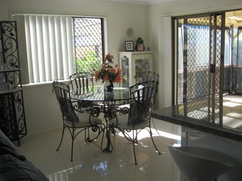 36 South Street, Urangan QLD 4655