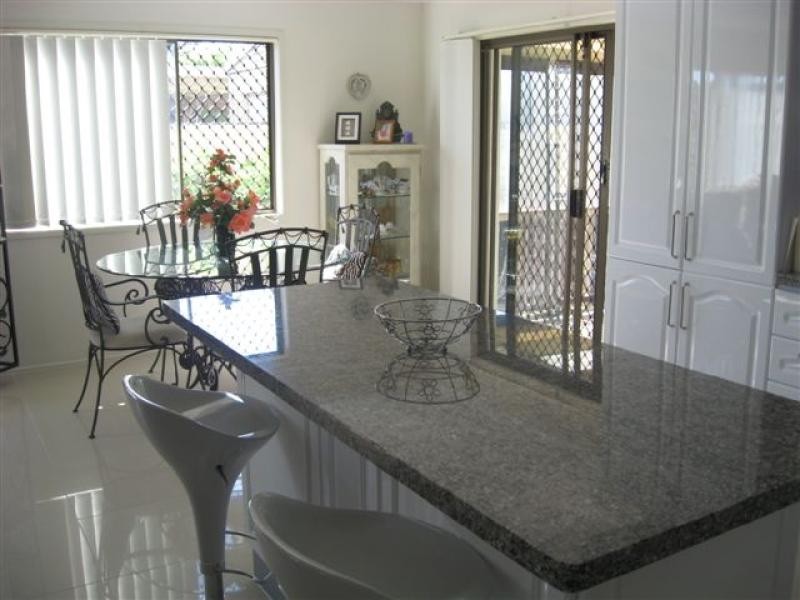 36 South Street, Urangan QLD 4655